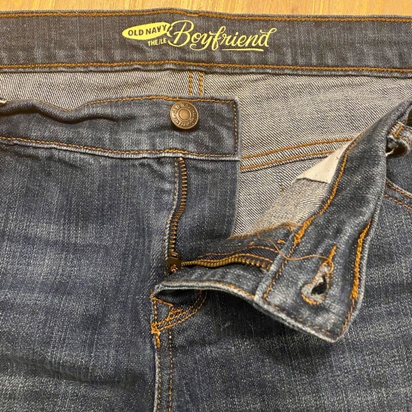 Old Navy, jean shorts, Boyfriend fit, size 10 - Picture 4 of 7